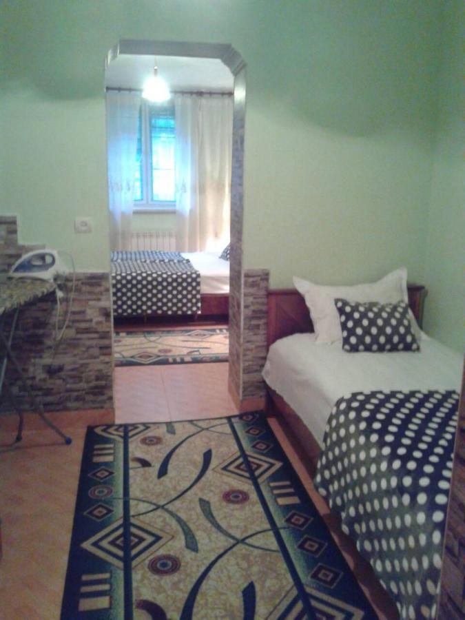 Apartment Narine Erevan Esterno foto