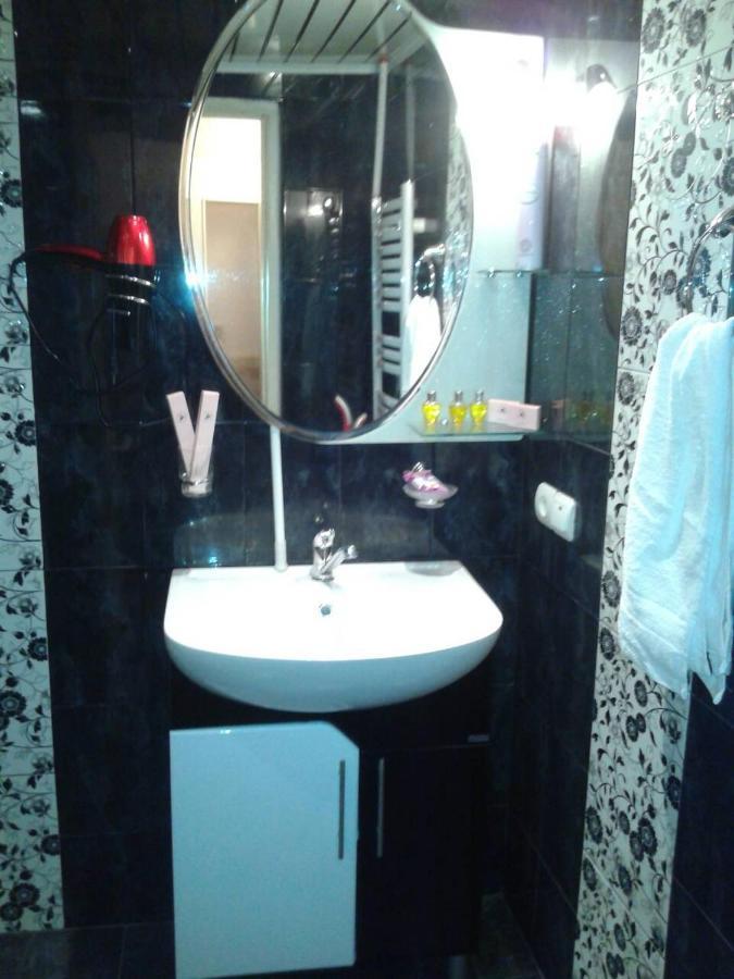 Apartment Narine Erevan Esterno foto