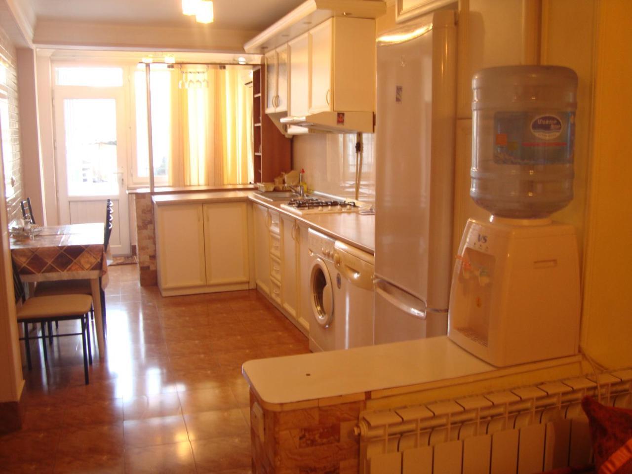 Apartment Narine Erevan Esterno foto