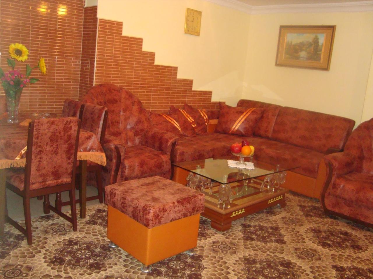 Apartment Narine Erevan Esterno foto