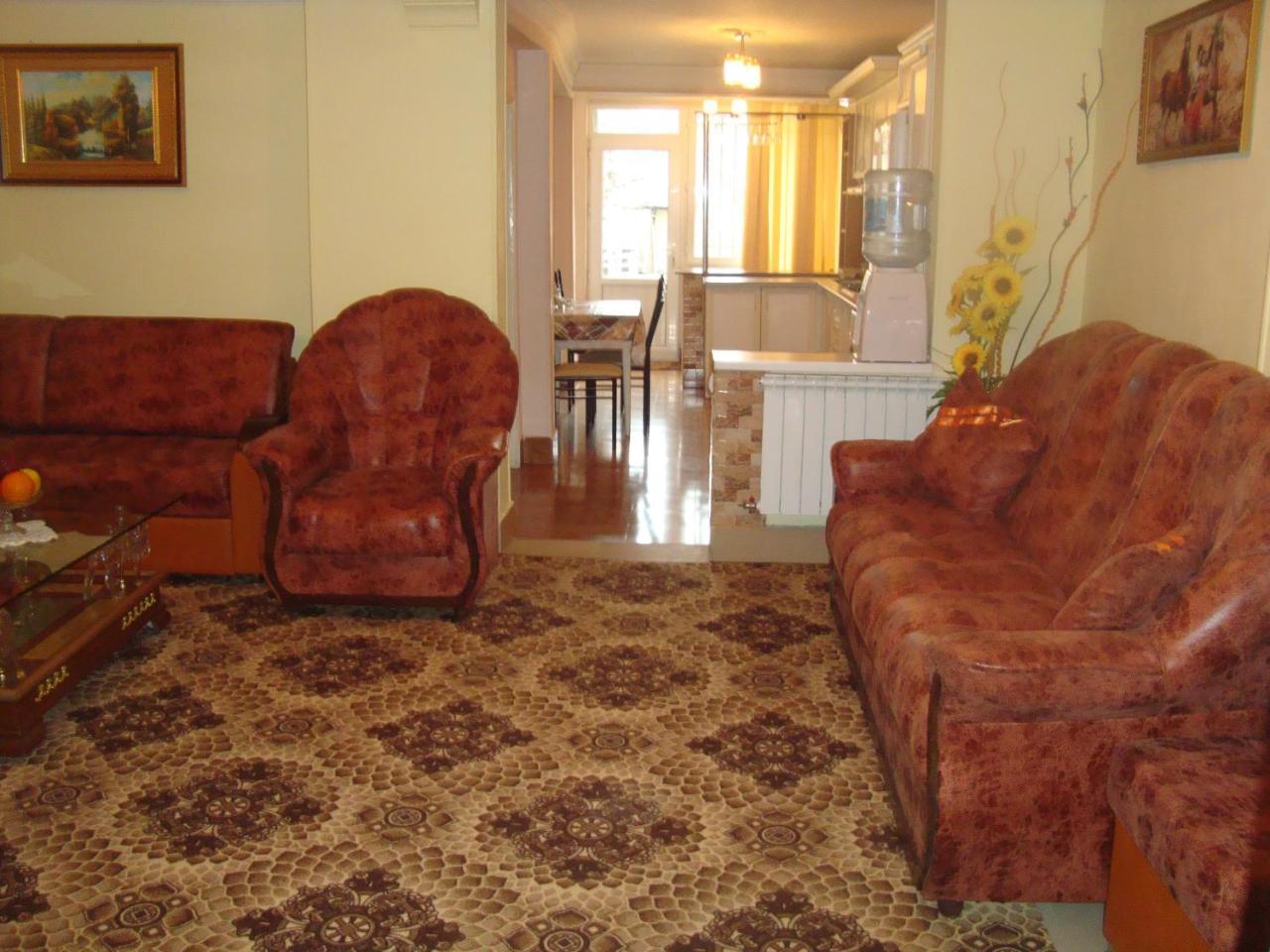 Apartment Narine Erevan Esterno foto