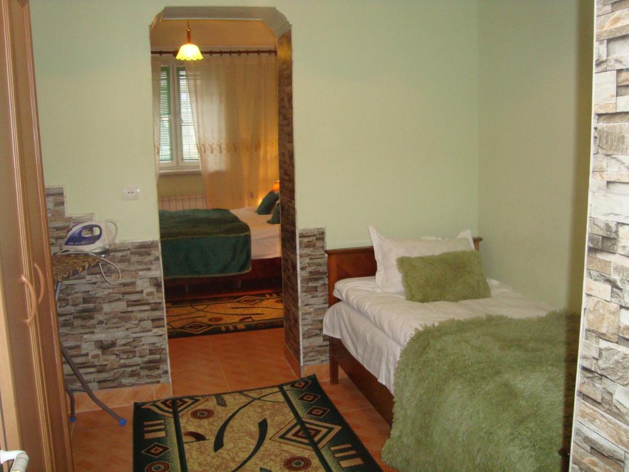 Apartment Narine Erevan Esterno foto